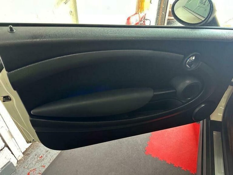 MINI Hatch 1.6 Cooper Hatchback 3dr Petrol Manual Euro 5 (s/s) (122 ps)