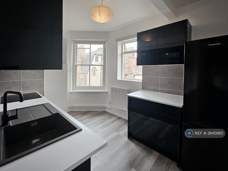 1 bedroom flat in Great Titchfield Street, Fitzrovia, W1W (1 bed) (#2645680)
