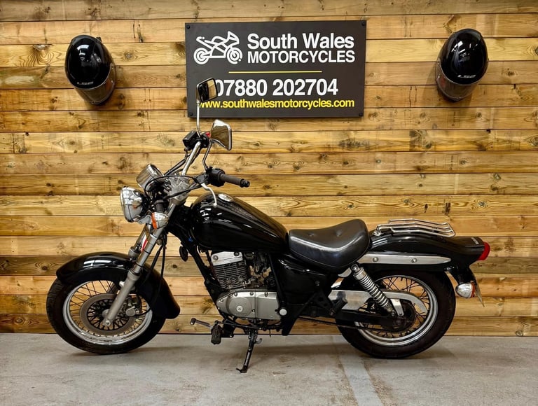 Suzuki GZ Marauder 125 / 2006 model / just 15,448 miles!