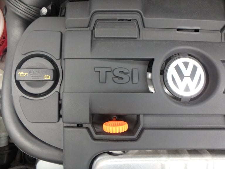 2011 Volkswagen Touran 1.4 Tsi Automatic Dsg 7 Seater Highline  Automatic