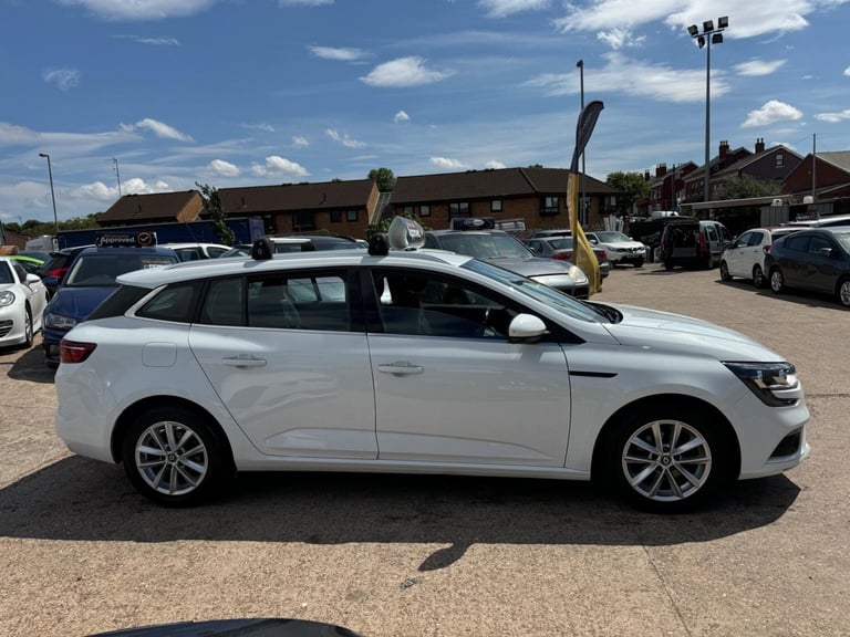 2020 Renault Megane 1.5 Blue Dci Play Sport Tourer Estate Diesel Automatic