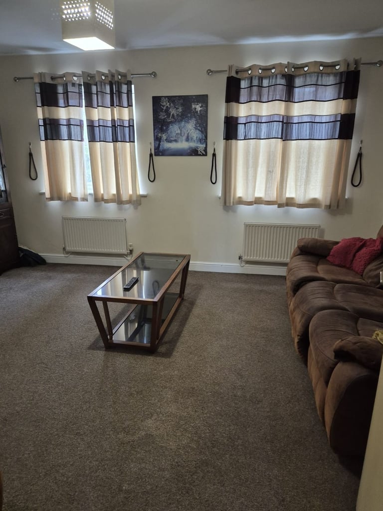 Big Parlour space to rent