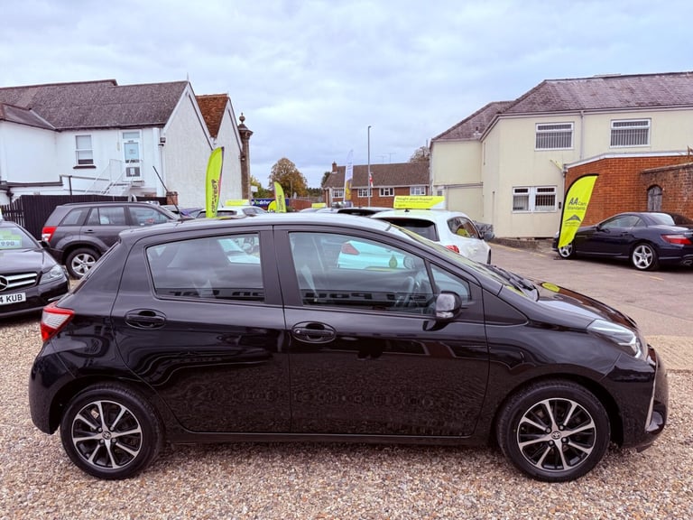 TOYOTA YARIS 1.5 VVT-i Icon Tech 2018