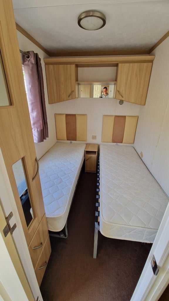 Carnaby Henley 34x12ft 2009 3 Bed | Static Caravan