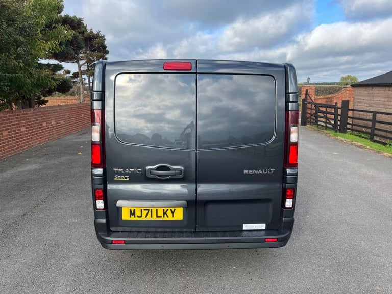 2021 Renault Trafic LL30 ENERGY dCi 120 Sport Nav Van PANEL VAN DIESEL Manual