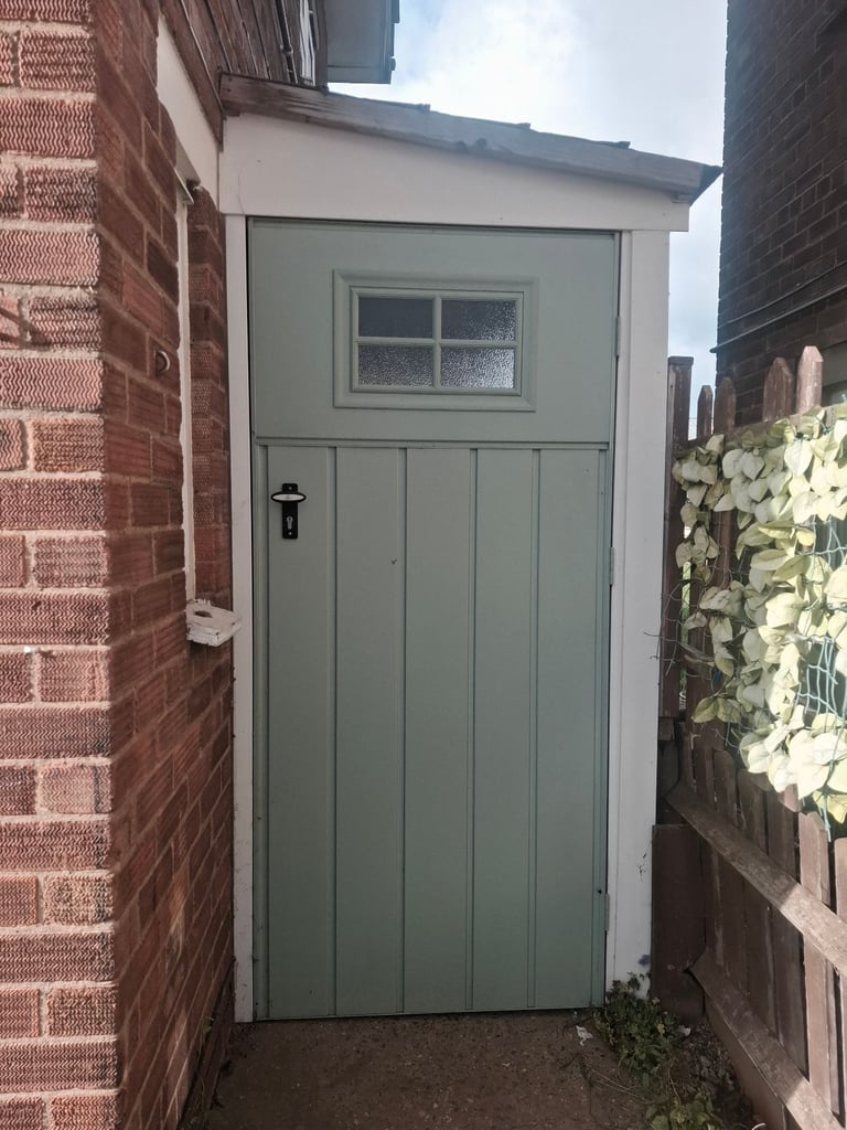 image for Side gate