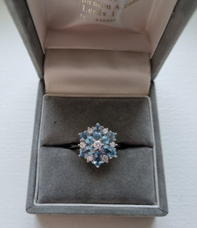Aquamarine and diamond cluster ring – 18ct white gold
