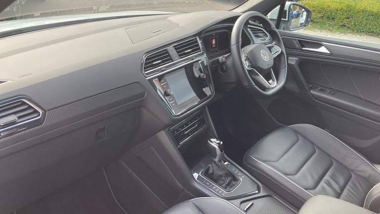 2023 Volkswagen Tiguan 2.0 TDI R-Line 5dr DSG Diesel Estate Estate Diesel Automatic