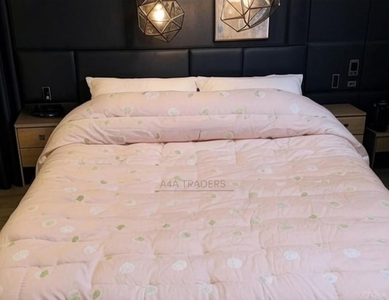 ASIAN VICKY RAZAI LIGHT WEIGHT KING SIZE QUILT