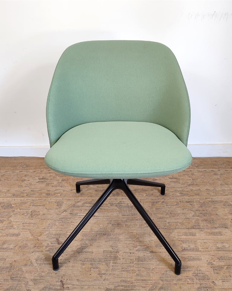 image for Paralel Lounge Swivel Chair Office or home Ex Display Vintage Design