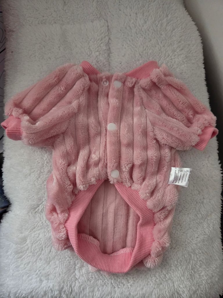 Pink top for dogs