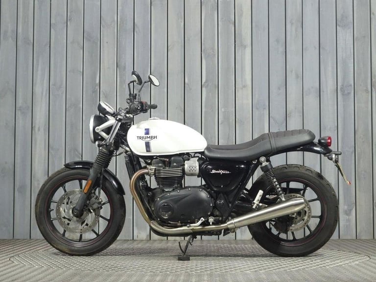 2018 68 TRIUMPH STREET TWIN 900