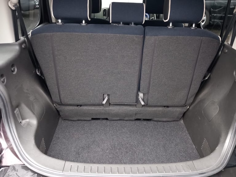 2012 Nissan CUBE 4X4 1.5 AUTOMATIC  MPV  Petrol  Automatic