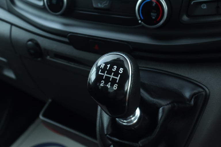 2021 Ford Transit 2.0 350 EcoBlue Leader Chassis Cab 2dr Diesel Manual FWD L4 Euro 6 (s/s)  CHASS...