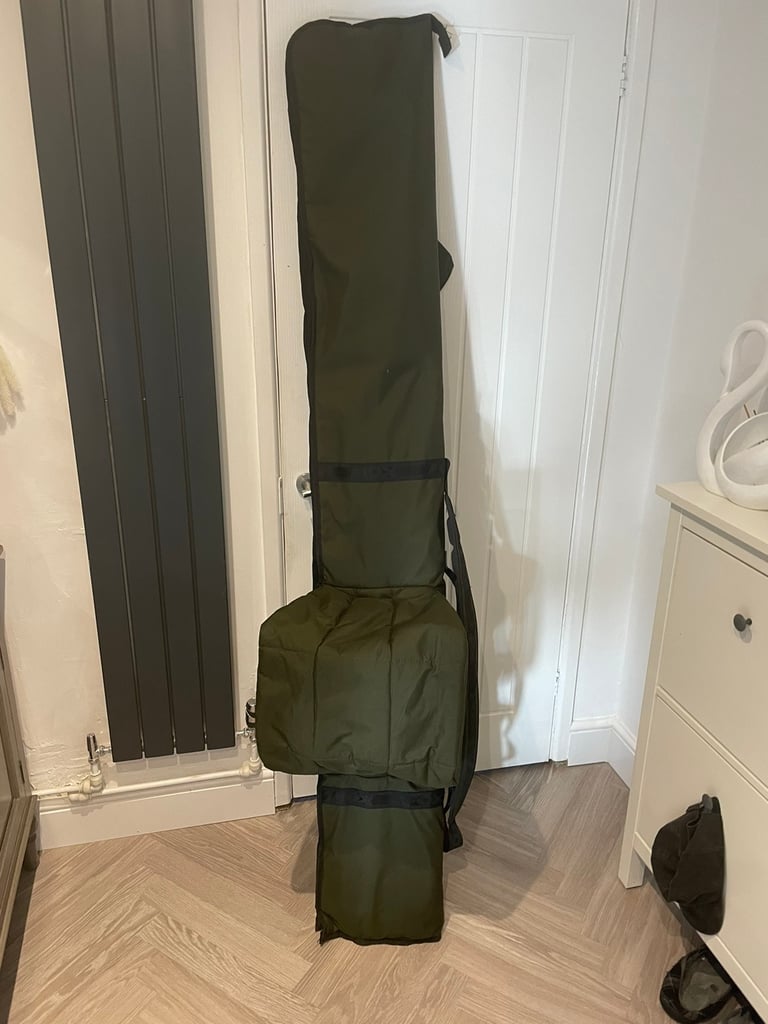 Fishing rod holdall for Sale in England