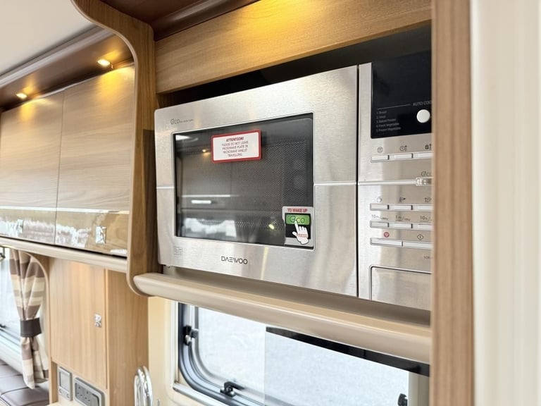 2017 BAILEY UNICORN VIGO LUXURY TOURING CARAVAN