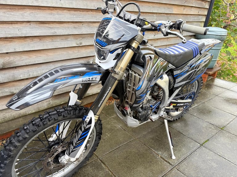 2008 / 08 Yamaha WR250F £2750 Blue 7595 miles.
