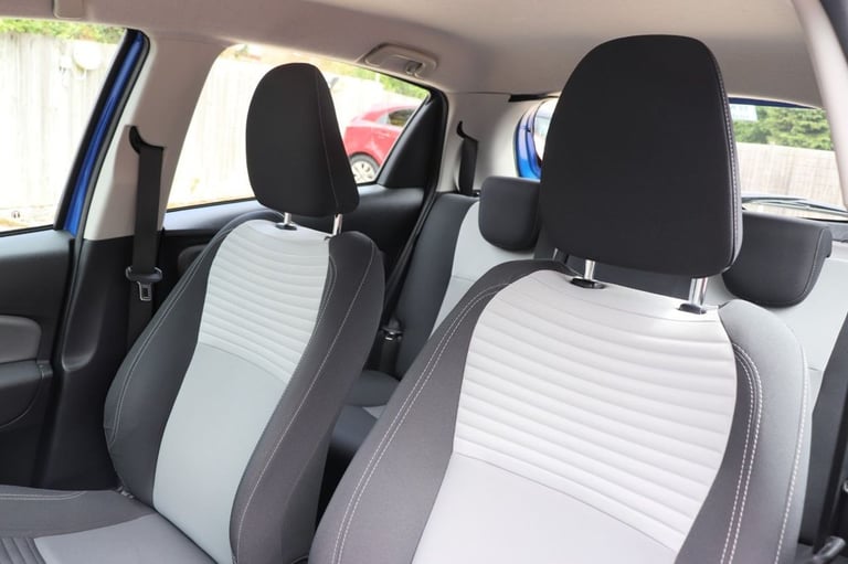 2019 Toyota Yaris 1.5 VVT-i Icon Tech 5dr HATCHBACK PETROL Manual