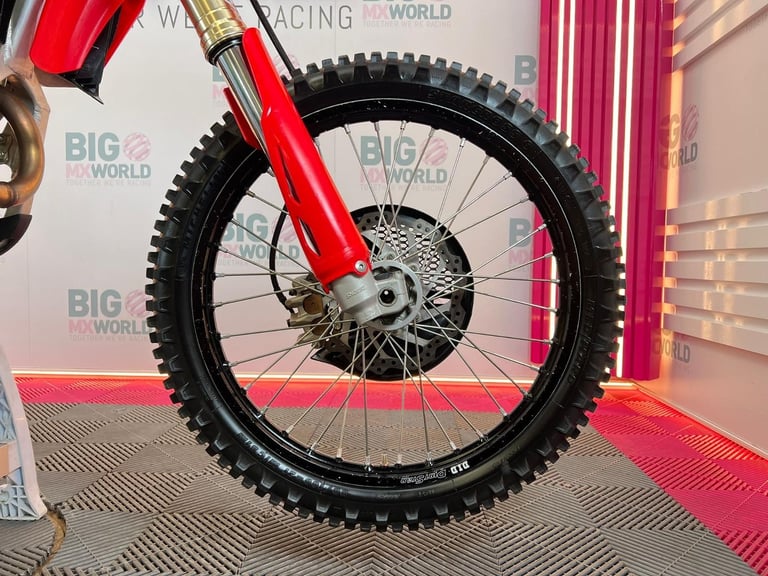 Honda CRF 250 2025 - Only 17 Hours - Stock