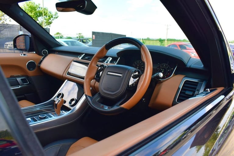 2021 62 LAND ROVER RANGE ROVER SPORT 5.0 P575 V8 SVR CARBON EDITION SUV 5DR PETR