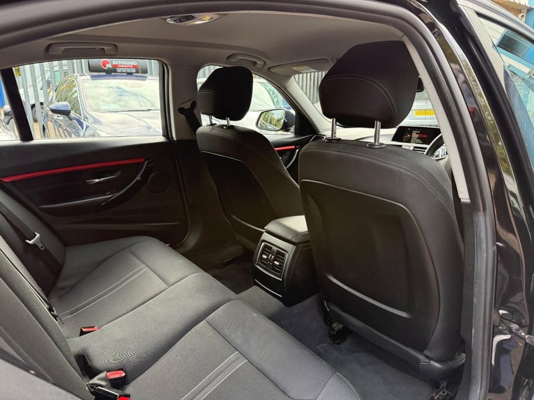 2015 BMW 3 Series 1.5 318i Sport Saloon 4dr Petrol Manual Euro 6 (s/s) (136 ps) SALOON Petrol Manual