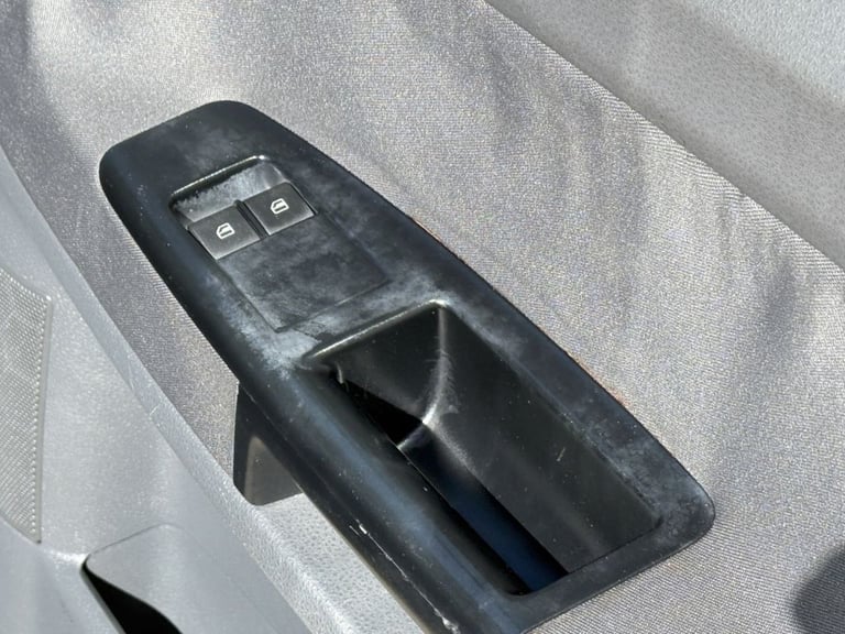 2003 Volkswagen Polo 1.2 S Hatchback 5dr Petrol Manual (144 g/km, 55 bhp) Hatchback Petrol Manual