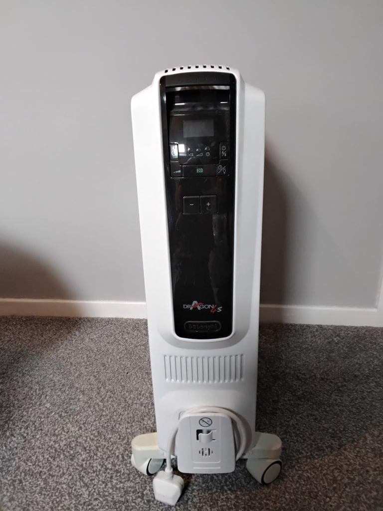 Oil filled deLonghi radiator