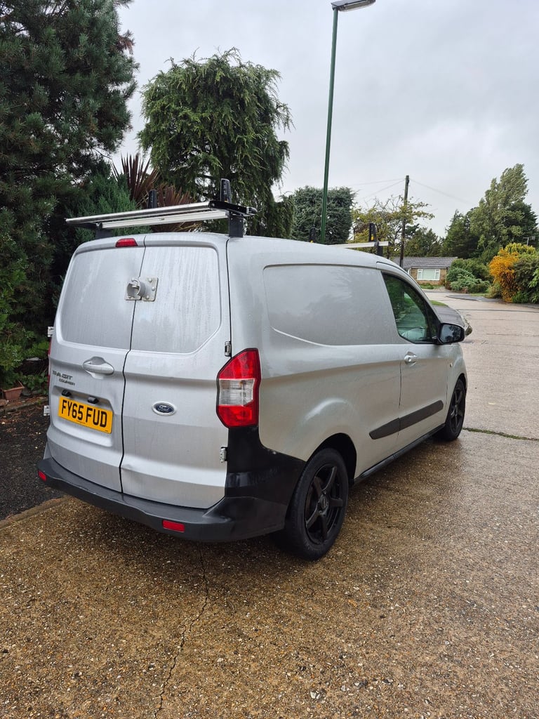 Ford, TRANSIT COURIER, Panel Van, 2015, Manual, 1562 (cc)