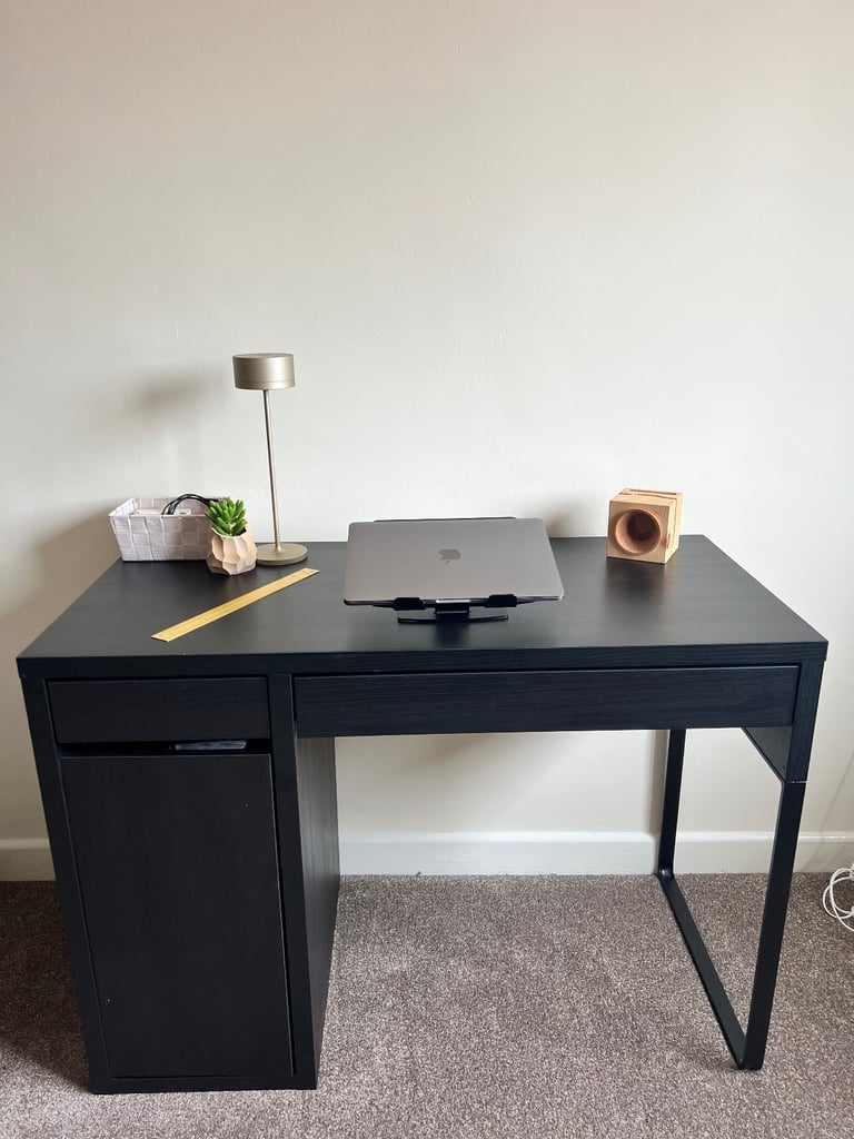 IKEA Micke Office Desk
