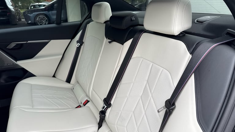 2025 BMW 5 Series 530e M Sport Pro 4dr Auto Saloon Saloon Hybrid Automatic