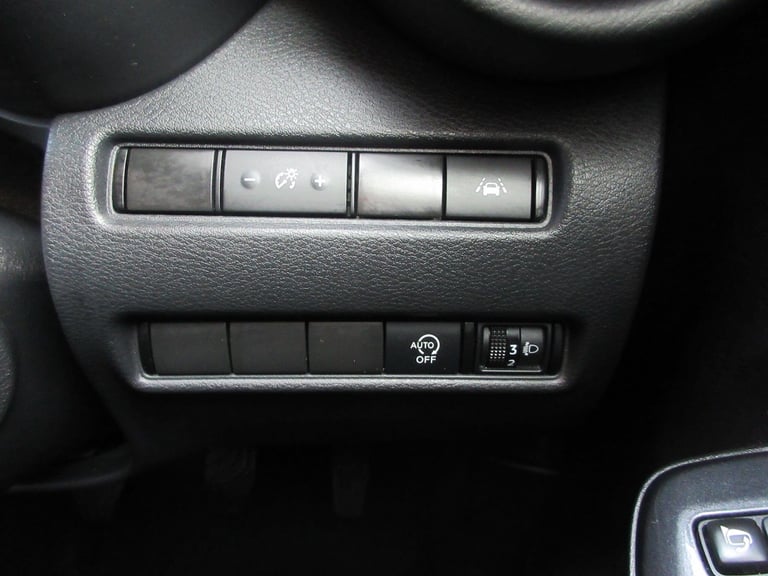 2023 Nissan Juke 1.0 DIG-T N-Connecta Euro 6 (s/s) 5dr HATCHBACK Petrol Manual