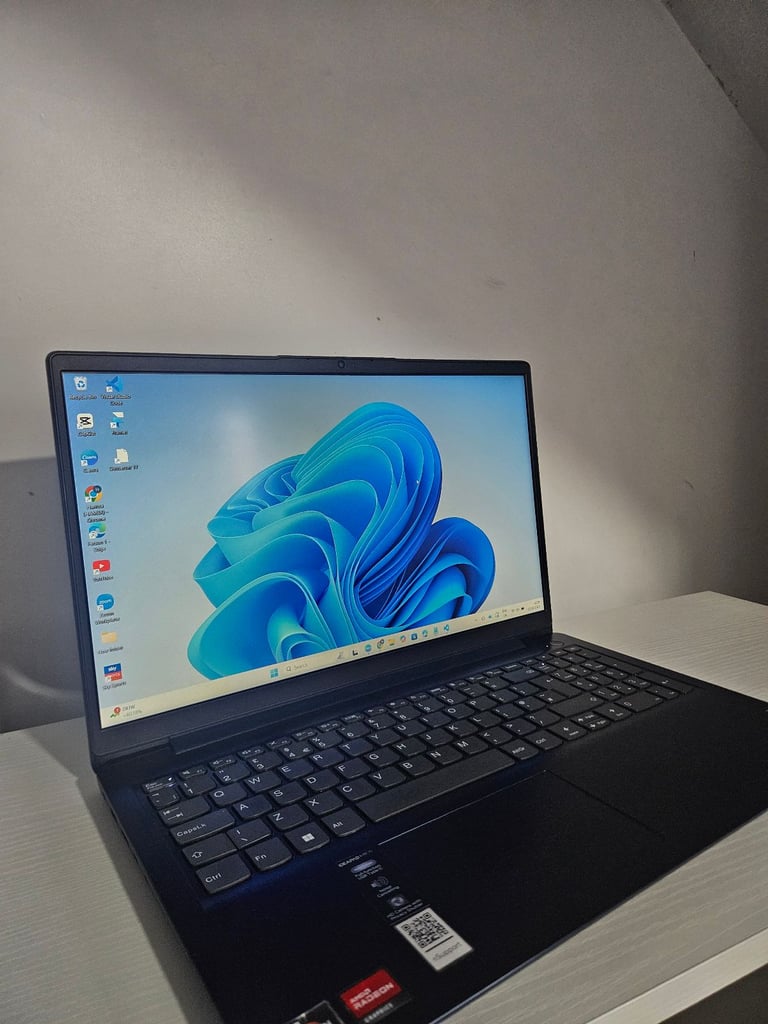 Lenovo Ideapad 3 Ryzen 5 8GB, 256GB Laptop