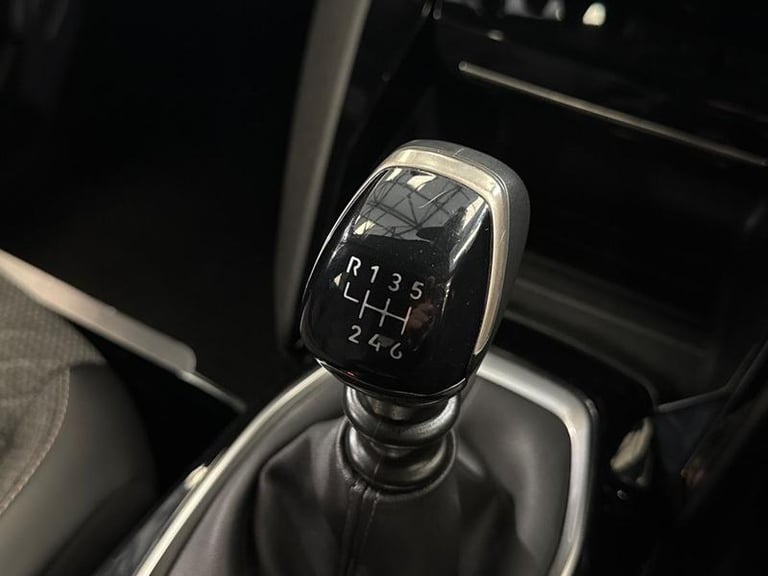 2023 Peugeot 2008 1.2 PureTech 130 Allure 5dr Manual Estate Petrol Manual