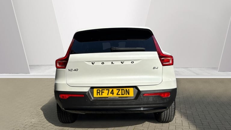 2025 Volvo XC40 Ultra, B4 Mild hybrid, Petrol, Dark Estate Petrol Automatic