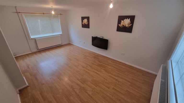 Three Bedroom House - Vernon Drive, Linwood