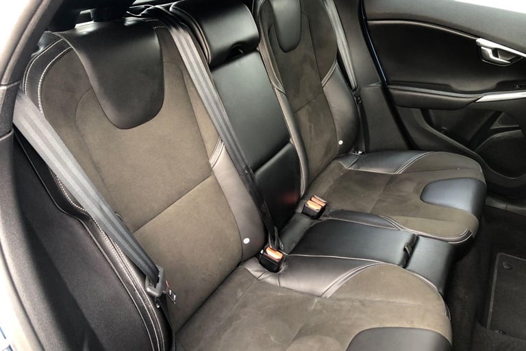 2015 Volvo V40 T2 [122] R DESIGN Nav 5dr Geartronic Hatchback PETROL Automatic