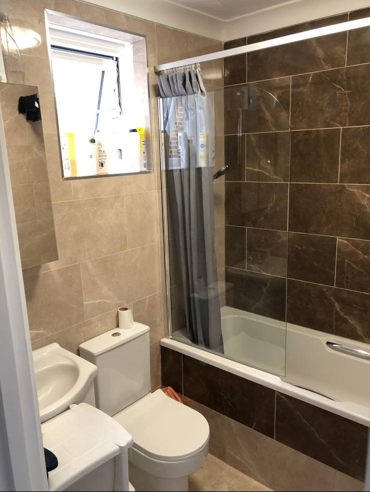 Spacious & Cosy Double Room for Rent – E13 8PJ