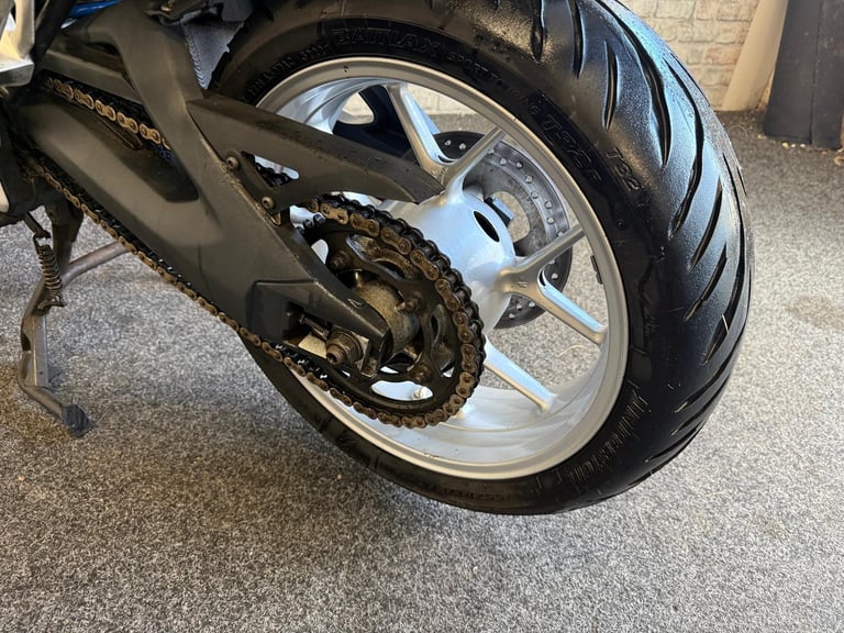2009 Triumph Tiger 1050 - Tank bag - Panniers - Uprated end can 