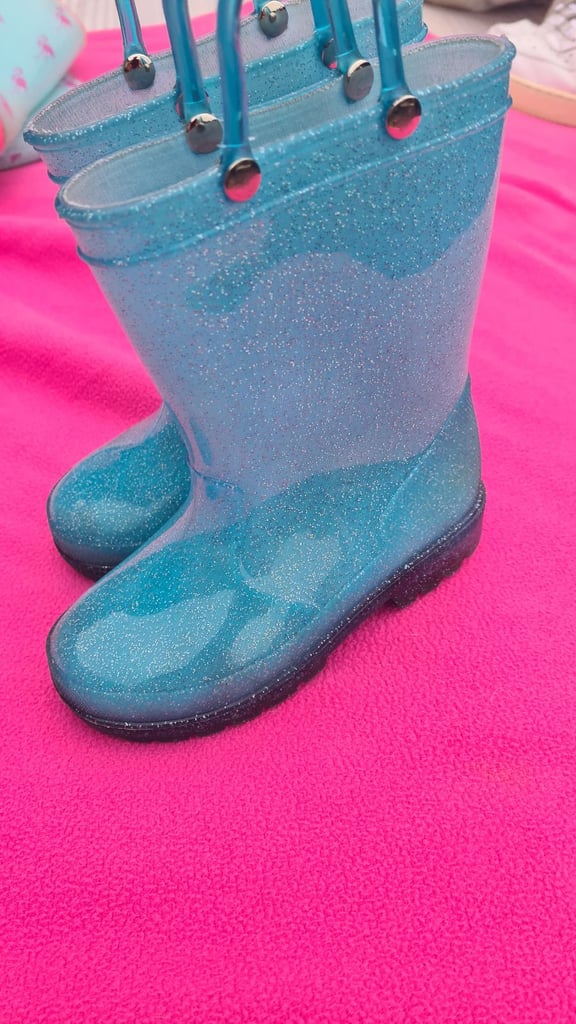 image for Cyan blue glittery wellies with lights on soles/ flashing heels uk9