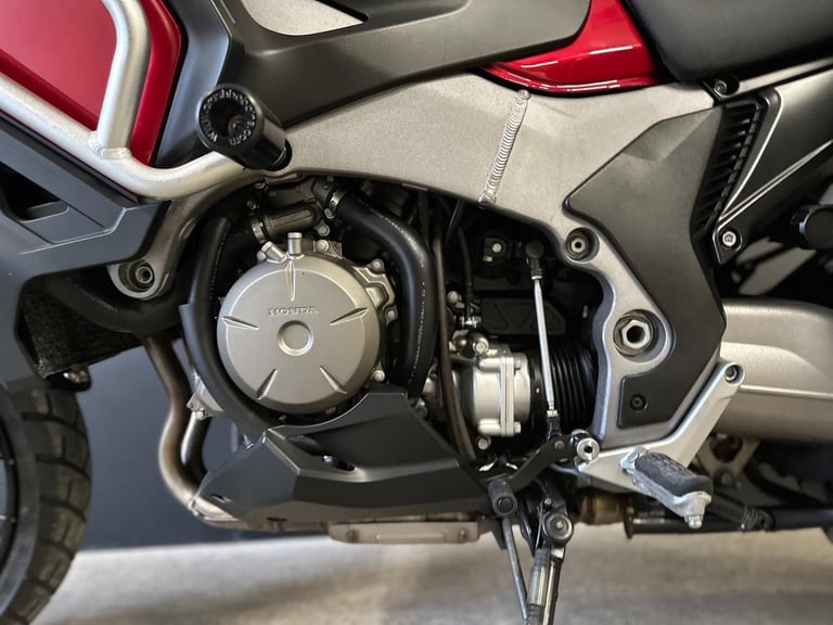 Stunning 2014/64 Honda VFR1200 CrossTourer Motorcycle 