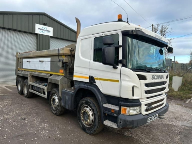 Scania P370 CB 8X4 MANUAL GEARBOX EURO 6 TIPPER