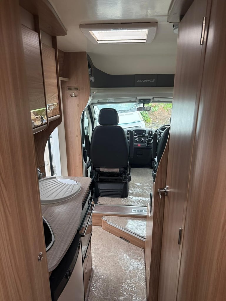 2015 - Bailey Approach Advance 615 - 2.2ltr - 29,000 Miles - 3 Berth / 4 Belts 