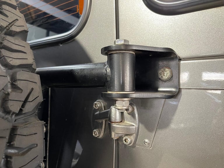 2009 Land Rover Defender XS Station Wagon TDCi ESTATE DIESEL Manual