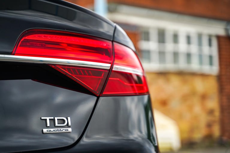 Audi A8 3.0 TDI V6 Sport Saloon 4dr Diesel Tiptronic quattro Euro 6 (s/s) (262 ps) Diesel Automatic