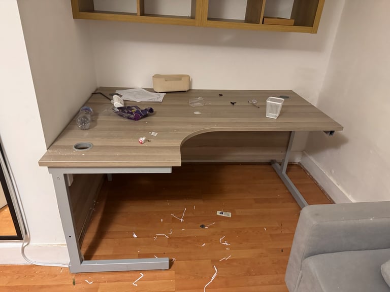 image for Desk, corner desk