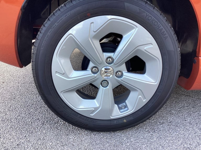 2025 Suzuki Swift 1.2 MHEV Motion Hatchback 5dr Petrol Hybrid CVT Euro 6 (s/s) (82 ps) HATCHBACK ...