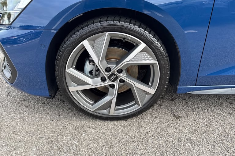 2025 Audi A3 Black Edition 35 TFSI  150 PS 6-speed Saloon PETROL Manual
