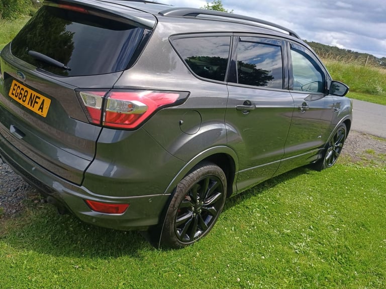 Ford, KUGA, Hatchback, 2019, Manual, 1997 (cc), 5 doors