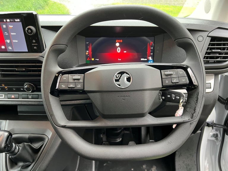 November 2024 Vauxhall Vivaro 2.0 3100 Prime XL Crew (145) Double Cab – 5 Seater