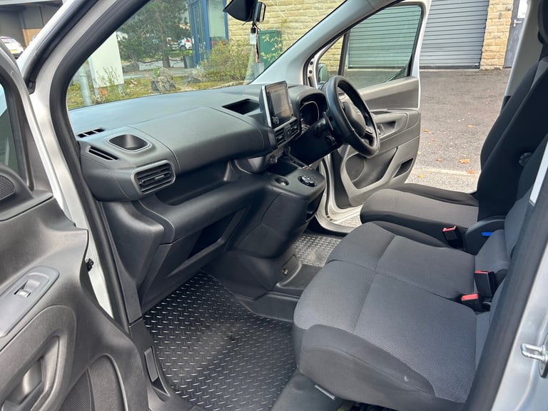 2023 Citroen Berlingo 1.5 BlueHDi Driver Edition 130ps LWB AUTOMATIC NO VAT VAN  PANEL VAN Diesel...